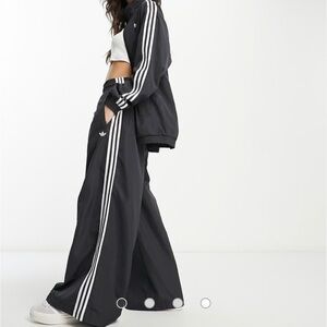 MATCH SET Plus 2X Adidas Women wide leg Track Pant & jacket black white 3 stripe